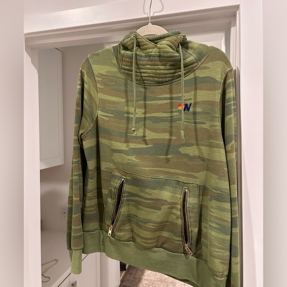 Aviator nation size medium army print used